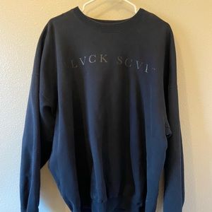 Men’s Large | Black Scale crew neck |